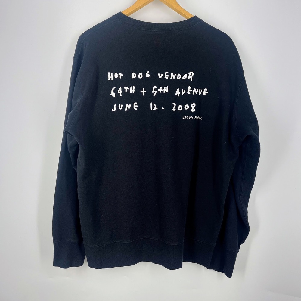 Uniqlo UT Jason Polan Hot Dog Vendor‎ Graphic Sweatshirt Mens Black Crewneck